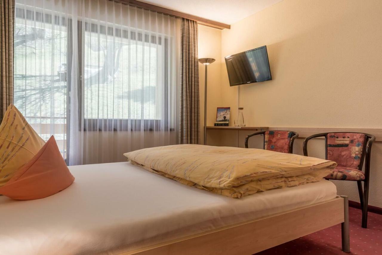 Hotel Alex Leukerbad Esterno foto